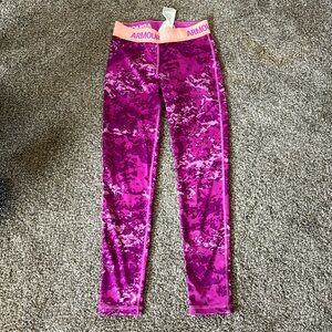 Under Armour youth medium leggings
